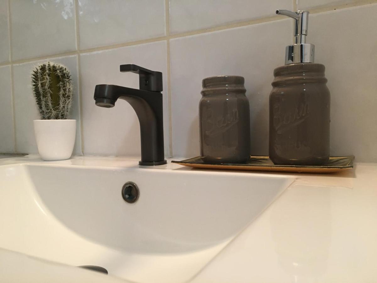 L'Appart Spa Privé, jacuzzi et sauna, accès exclusif Sainte-Rose Exterior foto
